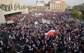 هواداران مقتدی صدر وارد میدان تحریر بغداد شدند