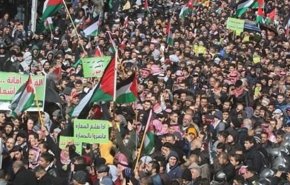 تظاهرات گسترده در سراسر جهان علیه معامله ننگین ترامپ