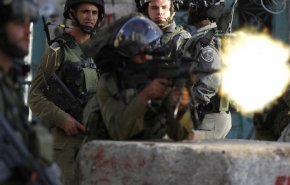 الإحتلال يطلق النار على فلسطيني بحجة عملية دهس