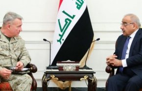 عبد المهدي وماكنزي يبحثان قرار خروج القوات الأجنبية من العراق
