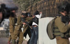 حملة اعتقالات تطال 15 فلسطينيا بالضفة هذا اليوم