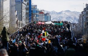 اذعان شبکه صهیونیستی به حضور «انبوه جمعیت» در راهپیمایی ۲۲ بهمن
