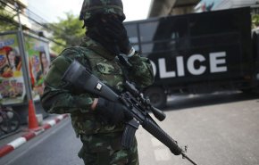 تايلندي آحر يطلق 40 رصاصة على المارة بعد تشاجره مع اسرته..
