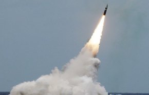 آمریکا موشک بالستیک با قابلیت حمل کلاهک‌ هسته‌ای آزمایش کرد
