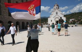 صرب البوسنة يلوحون بالانفصال 
