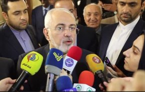 ظریف: بهترین دفاع از کشور، حضور در انتخابات است/ پیام حضور مردم در رفاندوم تشییع سردار سلیمانی به آمریکا
