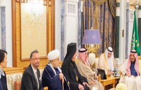 حضور یک خاخام اسرائیلی در کاخ شاه سعودی