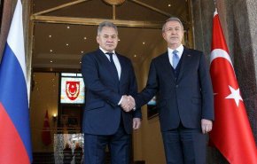 گفت‌وگوی وزرای دفاع روسیه و ترکیه درخصوص ایجاد ثبات در ادلب
