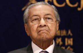 رئيس وزراء ماليزيا يقدّم إستقالته إلى الملك          
