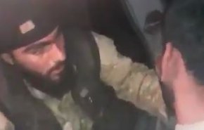 ویدئویی از برخورد وحشیانه نیروهای تحت حمایت ترکیه با سرباز اسیر شده ارتش سوریه