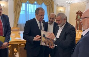 وفد حماس برئاسة هنية يلتقي لافروف ونائبه في موسكو