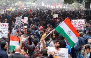 تظاهرات علیه قانون تبعیض مذهبی و مسلمان‌کشی در هند مجدداً آغاز شد
