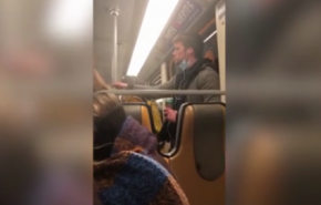 ویدئویی از رفتار مشمئز کننده و کثیف یک بلژیکی در مترو
