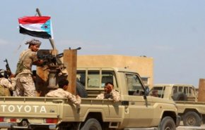 'المجلس الانتقالي الجنوبي' يرسل تعزيزات كبيرة الى عدن