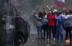 احتجاجات في سانتياغو ردا على سياسات الرئيس التشيلي