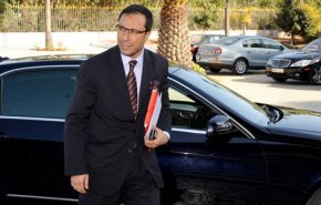 نخستین وزیر عرب که به کرونا مبتلا شد