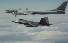 رپتورهای آمریکا هواپیماهای تجسسی روسیه را نزدیک آلاسکا رهگیری کردند
