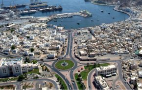 تداعيات تهاوي النفط على الوضع الاقتصادي في عمان