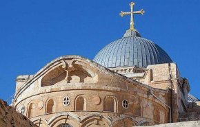 الكنائس تعلق الصلوات والقداديس في سوريا ولبنان