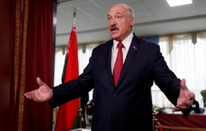 رئيس بيلاروسيا يسخر من كورونا رغم تسجيل عشرات الإصابات