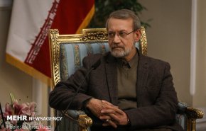 لاریجانی: باید سپاه را تکیه گاه عزت و اقتدار ایران و ایرانی بدانیم