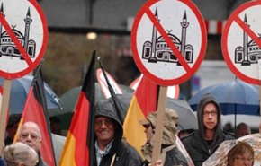 روزنامه آلمانی: سال گذشته 871 مورد حمله به مسلمانان گزارش شده است