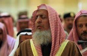 المفتي السعودي: السخرية من أوامر الملك حول كورونا اثم!