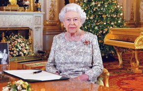 واکنش متفاوت ملکه انگلیس به «بحران کرونا» در قرنطینه
