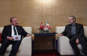 رایزنی رئیس مجلس ترکیه با لاریجانی برای مهار کرونا