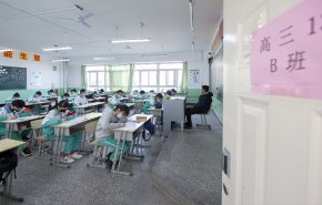 شنغهاي تستعد لاعادة فتح المدارس المغلقة بسبب كورونا