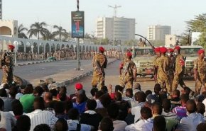 أنصار البشير يتظاهرون شرق السودان ويطالبون بإسقاط الحكومة
