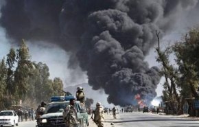 مسؤول أفغاني ينجو من انفجار قنبلة مزروعة على الطريق