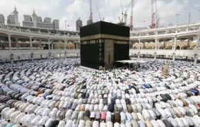 برگزاری نماز در مسجد الحرام و مسجد النبی در رمضان
