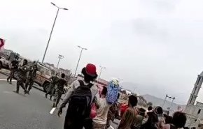 تیراندازی سعودی ها به طرف مزدورانش + فیلم