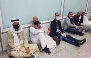 نشطاء البحرين: الاقربون اولى بالمعروف!