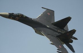 مقاتلة روسية تلقن طائرة تجسس أمريكية درسا قاسيا فوق سوريا