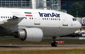 بالفيديو..طائرة مساعدات ايرانية تصل مطار بيروت لإفراغ حمولتها!