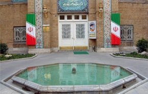 إيران: أمريکا تمنع الدواء عن ضحايا الهجمات الكيمياوية