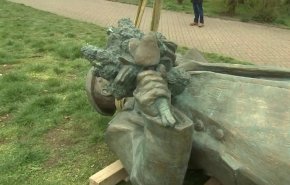 تدهور العلاقة بين براغ وروسيا بسبب تمثال