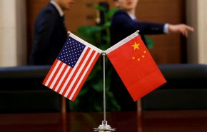 اتصال هاتفي بين مسؤولين أمريكيين وصينيين