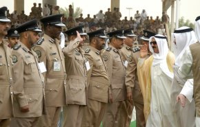 الكويت تصدر أوامر جديدة للعسكريين قبيل تطبيق الحظر الشامل