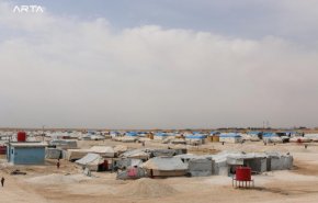 أكثر من 50 حالة تسمم في مخيم للنازحين بإدلب
