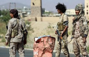 جنوبی‌های یمن: عربستان نظاره‌گر جنگ میان شورای انتقالی و دولت هادی است