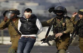 اعتقال 16 فلسطينيا في الضفة 