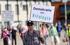 ألمانيا.. الآلاف يتظاهرون ضد إجراءات مكافحة كورونا