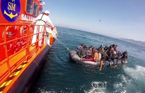 إنقاذ 49 مهاجرا قبالة ساحل جزيرة جران كناريا الإسبانية