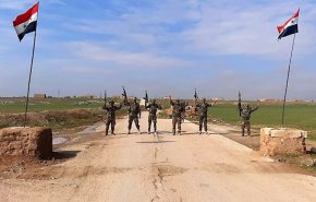 بالفيديو؛جنود سوريون يطردون رتلا أمريكيا بريف الحسكة