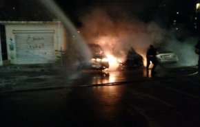 مجهولون أحرقوا عدداً من السيارات في صيدا فجرا