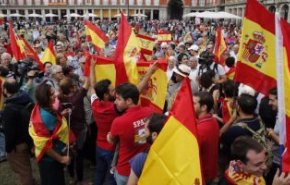 احتجاجات لليمين الإسباني على إجراءات العزل العام