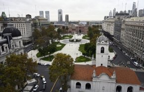 الأرجنتين تمدد العزل العام في العاصمة بوينس أيرس حتى الـ7 من يونيو
